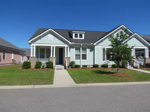 1016 Longwood Bluffs Cir, Murrells Inlet, SC 29576