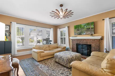 Living - 109 S 12th Ave, Dillon, SC 29536 photo 1 of 1