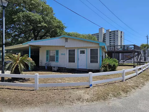 1942 Kingfisher Dr, Surfside Beach, SC 29575