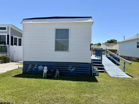 1672 Falcon, Surfside Beach, SC 29575