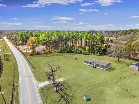 3691 Nichols Hwy, Galivants Ferry, SC 29544