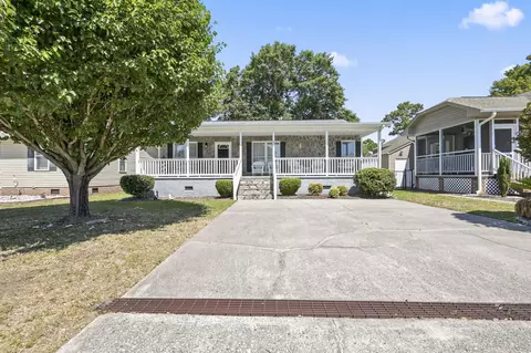 833 Keel Ct, Murrells Inlet, SC 29576