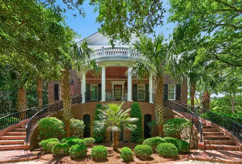 1786 Wallace Pate Dr, Georgetown, SC 29440