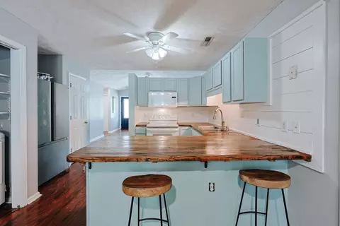 Kitchen - 1156 Pollen Loop, Murrells Inlet, SC 29576 photo 3 of 3