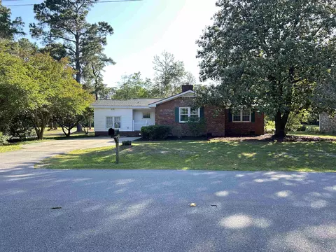 106 University Dr, Conway, SC 29526