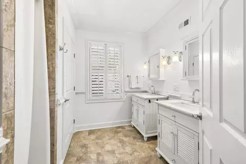 Bath - 229 E Bay St, Georgetown, SC 29440 photo 5 of 6