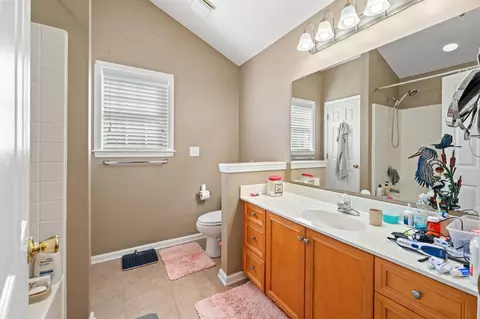 Bath - 453 Barton Loop, Myrtle Beach, SC 29579 photo 2 of 2