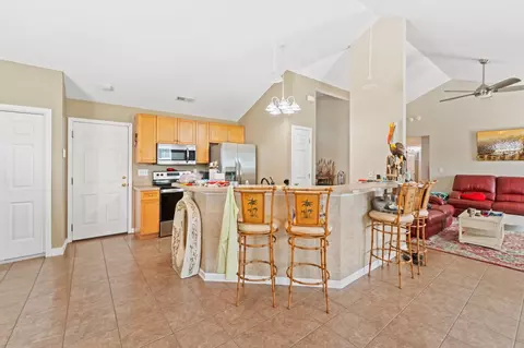 Kitchen - 453 Barton Loop, Myrtle Beach, SC 29579 photo 2 of 4