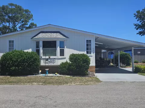 430 Pampas Dr, Surfside Beach, SC 29575