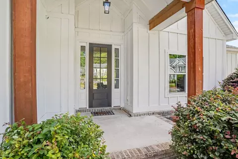 Exterior - 1018 Dublin Dr, Conway, SC 29526 photo 6 of 6