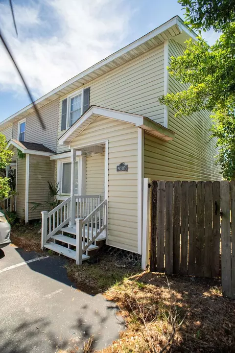 403 2nd Ave N #F, Myrtle Beach, SC 29577