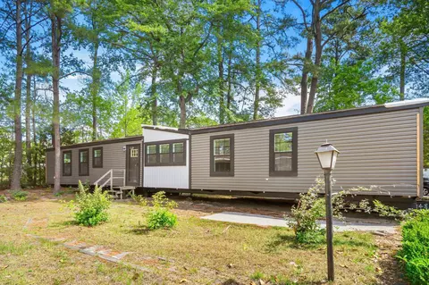 4 Islander Ct, Murrells Inlet, SC 29576