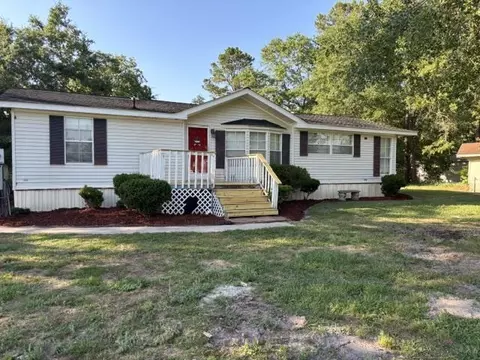 654 Pine Oaks Farm Rd, Aynor, SC 29511