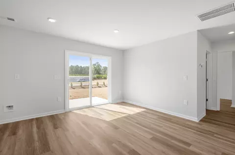 Living - 956 Caswell Dr, Conway, SC 29527 photo 5 of 5