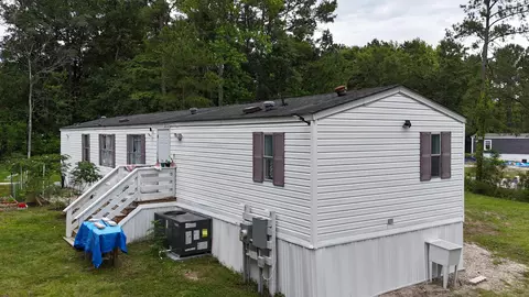 1194 Rainbow Dr, Loris, SC 29569 photo 5