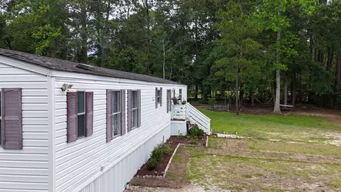 1194 Rainbow Dr, Loris, SC 29569 photo 4