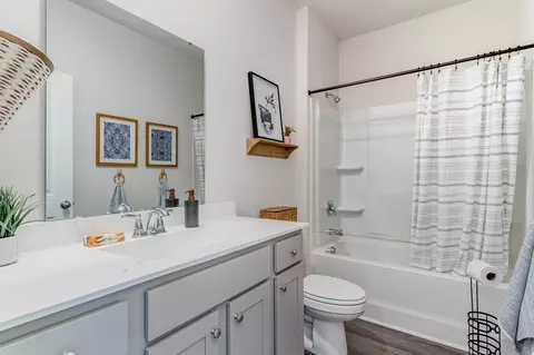 Bath - 365 Glade Ct, Loris, SC 29569 photo 2 of 2