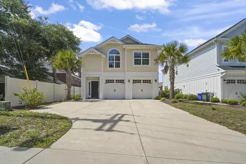 912 Hillside Dr, North Myrtle Beach, SC 29582