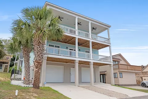 924 Perrin Dr, North Myrtle Beach, SC 29582