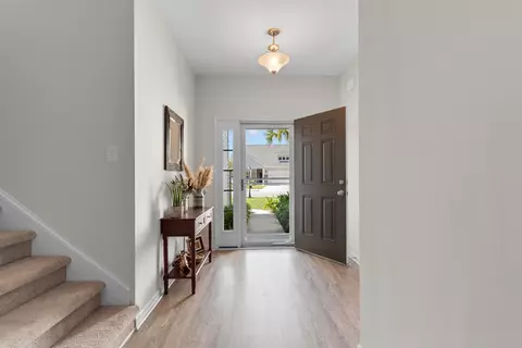 Entry Way - 408 Two Rivers Rd, Georgetown, SC 29440 photo 4 of 8
