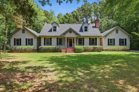 329 Great Lakes Rd, Pawleys Island, SC 29585