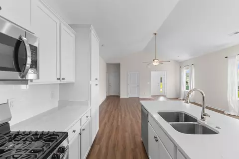 Kitchen - 503 Grain Field Dr, Georgetown, SC 29440 photo 2 of 6