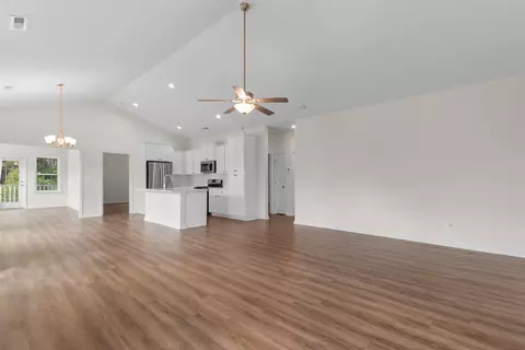 Living - 503 Grain Field Dr, Georgetown, SC 29440 photo 3 of 4