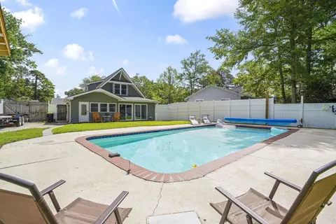 Exterior - 1406 Winddrift Ct, Surfside Beach, SC 29575 photo 5 of 10