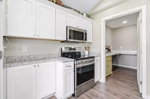 Kitchen - 1406 Winddrift Ct, Surfside Beach, SC 29575 photo 5 of 8