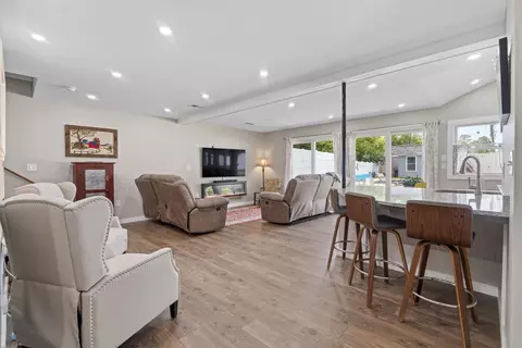 Living - 1406 Winddrift Ct, Surfside Beach, SC 29575 photo 1 of 3