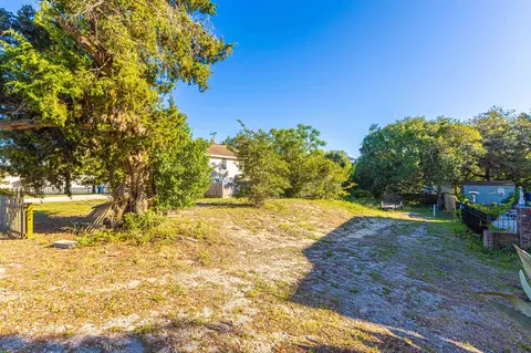 403 4th Ave N, Myrtle Beach, SC 29577