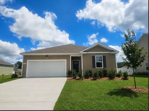 348 Glade Ct, Loris, SC 29569