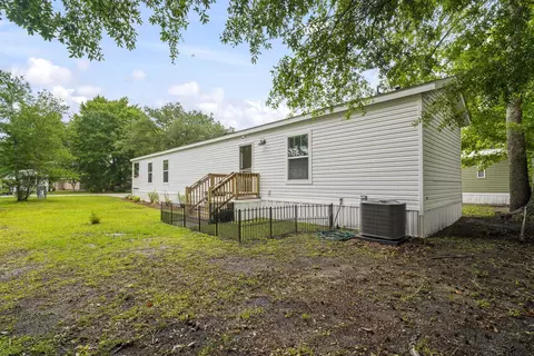 23 Crooked Island Cir, Murrells Inlet, SC 29576