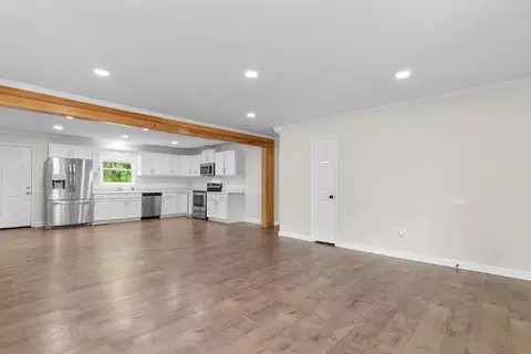 Living - 191 Deer Run Ave, Georgetown, SC 29440 photo 3 of 8