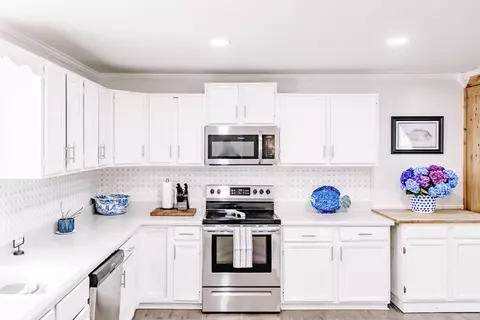 Kitchen - 191 Deer Run Ave, Georgetown, SC 29440 photo 4 of 6