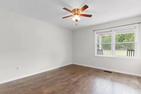 Living - 191 Deer Run Ave, Georgetown, SC 29440 photo 6 of 8