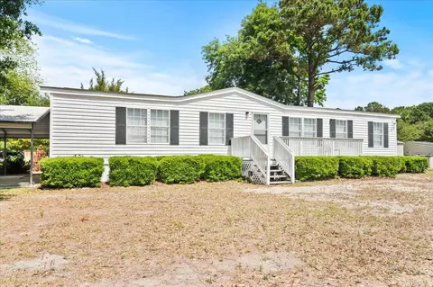 750 Patrick Rd, Murrells Inlet, SC 29576