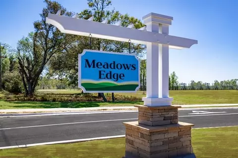 482 Myrtle Meadows Dr, Conway, SC 29526 photo 2