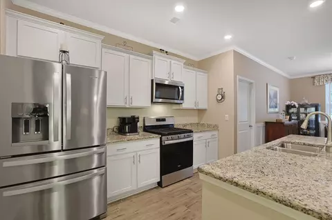 Kitchen - 2139 Spring Tree Dr, Little River, SC 29566 photo 4 of 5