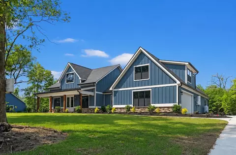 8032 Old Reaves Ferry Rd, Conway, SC 29526