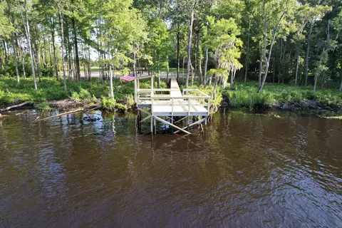 598 Comanche Dr, Georgetown, SC 29440 photo 2