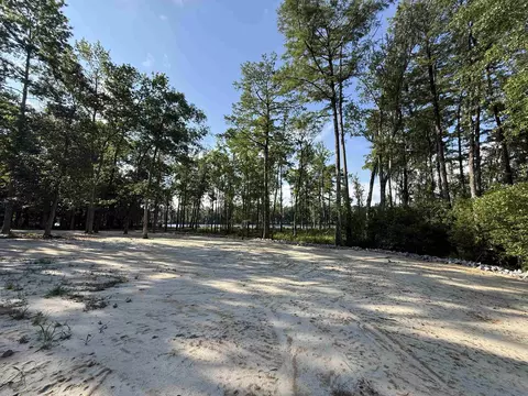 598 Comanche Dr, Georgetown, SC 29440 photo 8