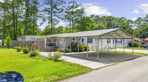 77 Offshore Dr, Murrells Inlet, SC 29576