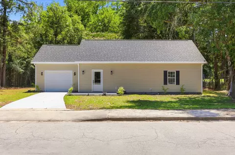 730 Anderson St, Kingstree, SC 29556