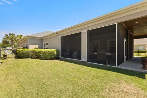 Exterior - 809 Bluffview Dr, Myrtle Beach, SC 29579 photo 7 of 10