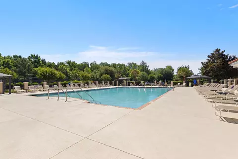 Exterior - 809 Bluffview Dr, Myrtle Beach, SC 29579 photo 5 of 10