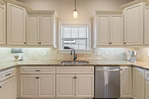 Kitchen - 809 Bluffview Dr, Myrtle Beach, SC 29579 photo 5 of 5