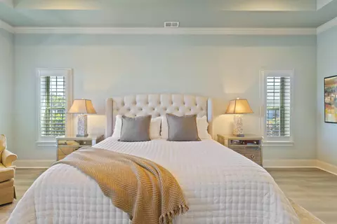 Bedroom - 809 Bluffview Dr, Myrtle Beach, SC 29579 photo 3 of 5