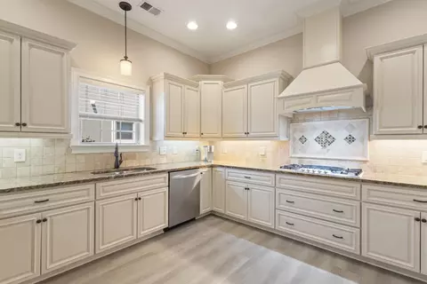 Kitchen - 809 Bluffview Dr, Myrtle Beach, SC 29579 photo 3 of 5