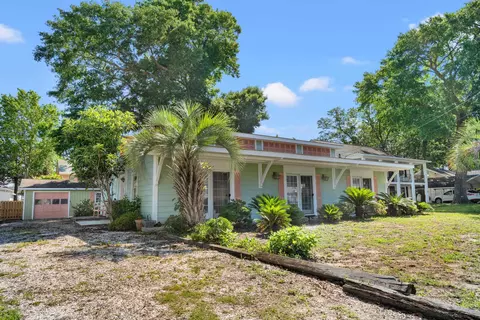 312 15th Ave S, Surfside Beach, SC 29575